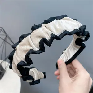 Velvet ruffled headband for women, stylish pleated hair hoop, chic contrast hair accessories.