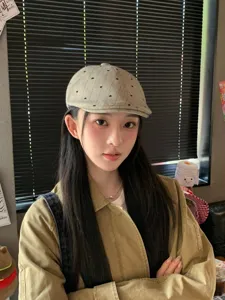 Retro Japanese style heart embroidered newsboy cap women fashion casual flat cap beret hat