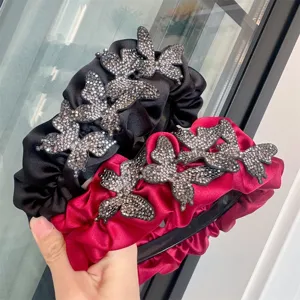 Koreanischer Satin plissierter Strass Schmetterling Haarreif, eleganter Luxus Haarschmuck.