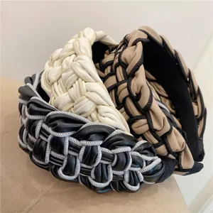 Serre-tête large en cuir PU tressé à quatre brins torsadés accessoire de cheveux chic mode