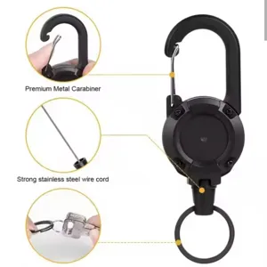 Uittrekbare carabiner sleutelhanger met staalkabel, robuust gereedschap voor outdoor kamperen.