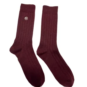 Men's winter merino wool thermal crew socks, thickened ribbed knit dress socks, burgundy warm.