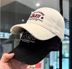 Gorra de béisbol americana bordada con efecto desgastado, copa suave y ala ancha con estilo.
