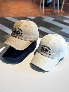 Gorra de béisbol bordada desgastada para hombres y mujeres, sombrero informal versátil detalle.