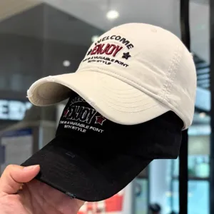 Gorra de béisbol clásica bordada con visera curva, sombrero informal elegante para hombre y mujer.