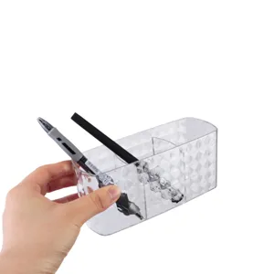 Klarer Acryl 3-Fächer Desktop-Organizer für Pinsel, Stifte und Kosmetikartikel.