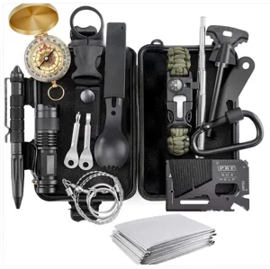 Outdoor survival uitrusting noodset tactische zaklamp multitool kaart compass set