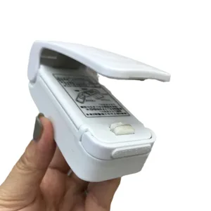 Mini termosaldatrice portatile per sacchetti, macchina sigillatrice di plastica per la casa.