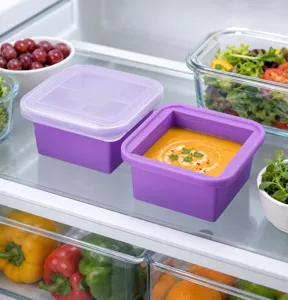 Large capacity silicone ice cube tray baby food storage container with lid and scale lines.