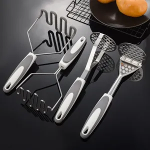 Prensador de patatas de acero inoxidable de cocina con mango ergonómico útil
