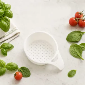 Mini plastic draining basket for washing fruits and vegetables kitchen tool white color