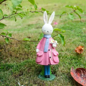 Resin Easter Bunny Figurine European Style Rabbit Holding Flower Statue Creative Desktop Workplace Home Ornament Gift