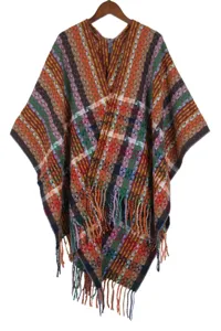 Boho geometric fringe poncho, detailed view of autumn winter warm cape shawl
