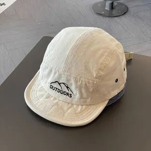 Japanse stijl korte rand camp cap, witte five panel outdoor baseball pet voor heren en dames.