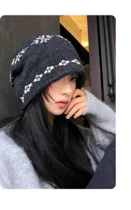 Bonnet slouchy en tricot Fair Isle d'hiver, bonnet chaud et décontracté détail doux.