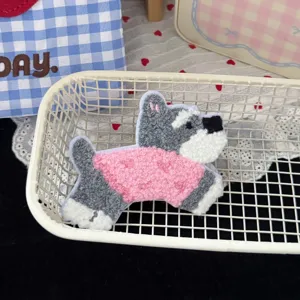 Süßer Plüsch Welpe Haarspange Cartoon Hund Haarnadel flauschiges Haaraccessoire für Mädchen
