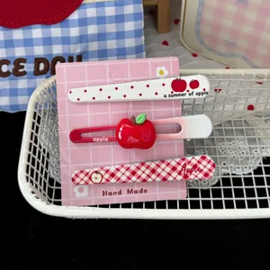 Cute sweet apple 3-piece hair clip set sweet girl style duckbill hair accessory detail