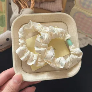 Carino elastico per capelli con orsetto pizzo sbuffo coda di cavallo vista principale