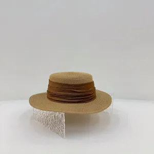 Chapeau de paille plat style français ruban marron femme été extérieur protection solaire.