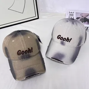 Koreanische Farbverlauf Baseballcap mit Used-Look Krempe und gesticktem Buchstaben Logo Unisex