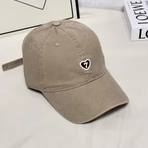 American Retro Heart Embroidery Baseball Hat Casual Cotton Sunshade Cap Adjustable Size