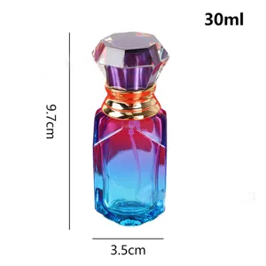 Detailansicht der 30ml Farbverlauf Parfüm Glasflasche mit Diamantkappe und Abmessungen.