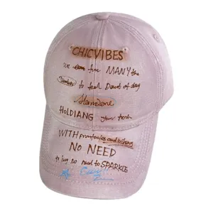 Amerikanischer Streetwear Vintage Graffiti Buchstaben Baseballcap, rosa gewaschener Dad Hat.