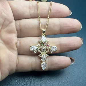 Retro Croce Malocchio Collana con Pendente per Donne Rame Zirconia Placcato Oro Catena a Clavicola Gioielli di Moda