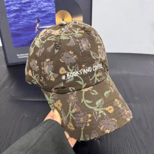 Vintage Blumen Baseball Cap mit Destroyed Details und schicker Stickerei vorne für Damen.