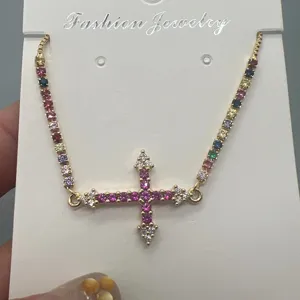 Verstelbare meerkleurige zirkonia kruis armband Europese mode sieraden stijl.