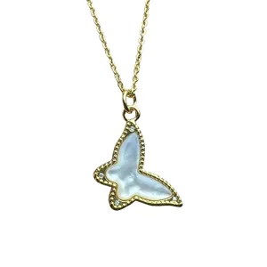 Chic natural shell butterfly necklace for women, elegant clavicle chain with mother-of-pearl pendant.