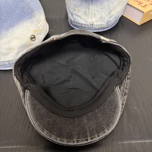 Retro gewaschene Denim Newsboy Kappe für Damen, vintage Schiebermütze mit Schnalle, casual.