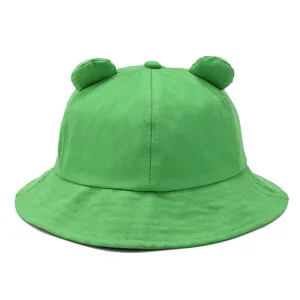 Cute green frog bucket hat for women, casual cotton animal sun hat for spring and summer.