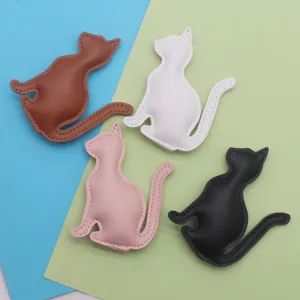 PU leather cat keychain bag charm minimalist style cute animal pendant accessories lovely gift.