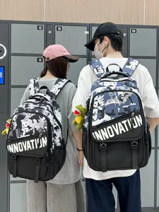 Sac a d'ecole tendance avec motif camouflage et bloc de couleur pour les etudiants.