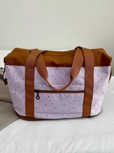 Sac de sport imprimé étoile style doux grande capacité cabas extensible vue principale.