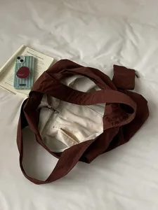 Borsa shopper marrone stile coreano rilassato, borsa a spalla retrò Maillard per uso quotidiano.