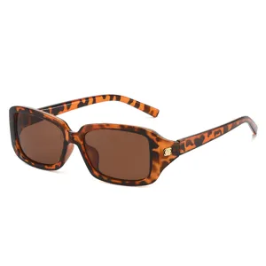 Fashion tortoise shell square sunglasses for women, retro rectangular chic sun glasses with floral metal.