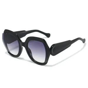 Large frame fashion sunglasses with hexagonal gradient lenses, European and American style.