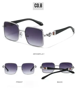 Stylish square sunglasses for women, gradient lenses, large frame design, UV400 protection.