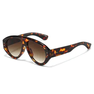 Oversized tortoise shell sunglasses for women and men fashion flat top designer style shade