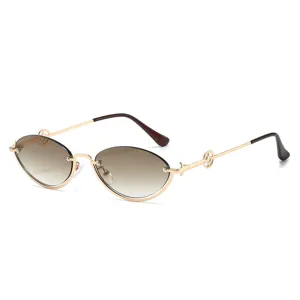 Modische Damen Sonnenbrille in Oval mit Farbverlauf und edlem goldem Metallgestell für Streetstyle.