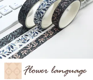Washi tape set met herfstbladeren ontwerp voor DIY dagboek decoratie en schrijfwaren liefhebbers.