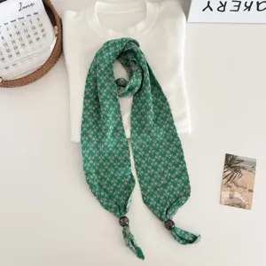 Groene gebreide halsdoek met houten kralen, vintage bloemenprint stijlvolle sjaal voor dames decoratie.