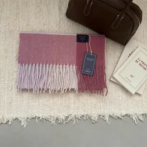 Bufanda clásica de flecos con bloques de color para otoño e invierno, cálida y elegante.