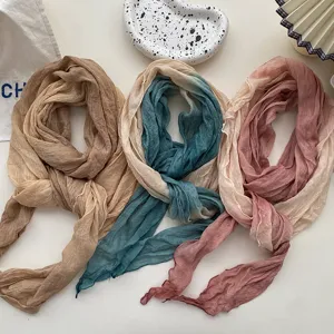 Gradient crinkle linen scarf for women, soft long versatile shawl for spring and autumn.