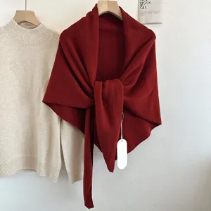 Sciarpa triangolare in lana 100% tinta unita scialle scaldacollo lavorato a maglia dettaglio