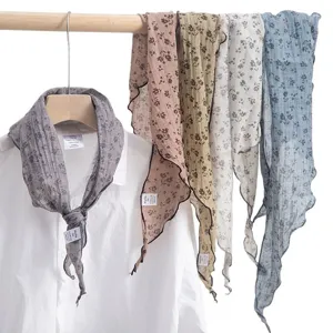 Süßes florales Dreiecktuch Stirnband Halstuch für Damen Frühlings- und Sommer-Styling