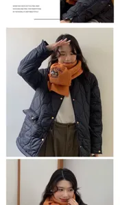 Femme hiver mignon dessin animé chien brodé écharpe en tricot chaud style collège