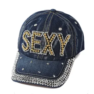 Cappellino da baseball in denim da donna con lettere sexy in strass e visiera con borchie.